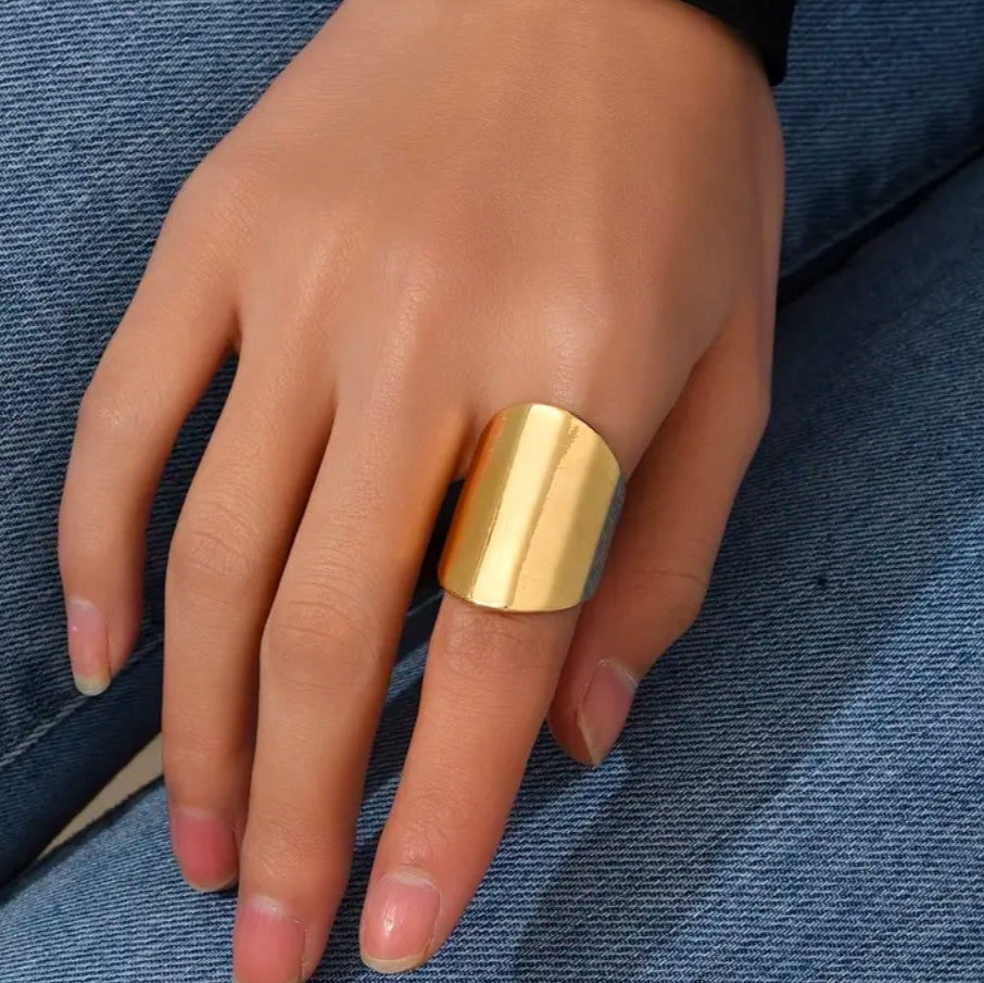 Anel Largo Dourado