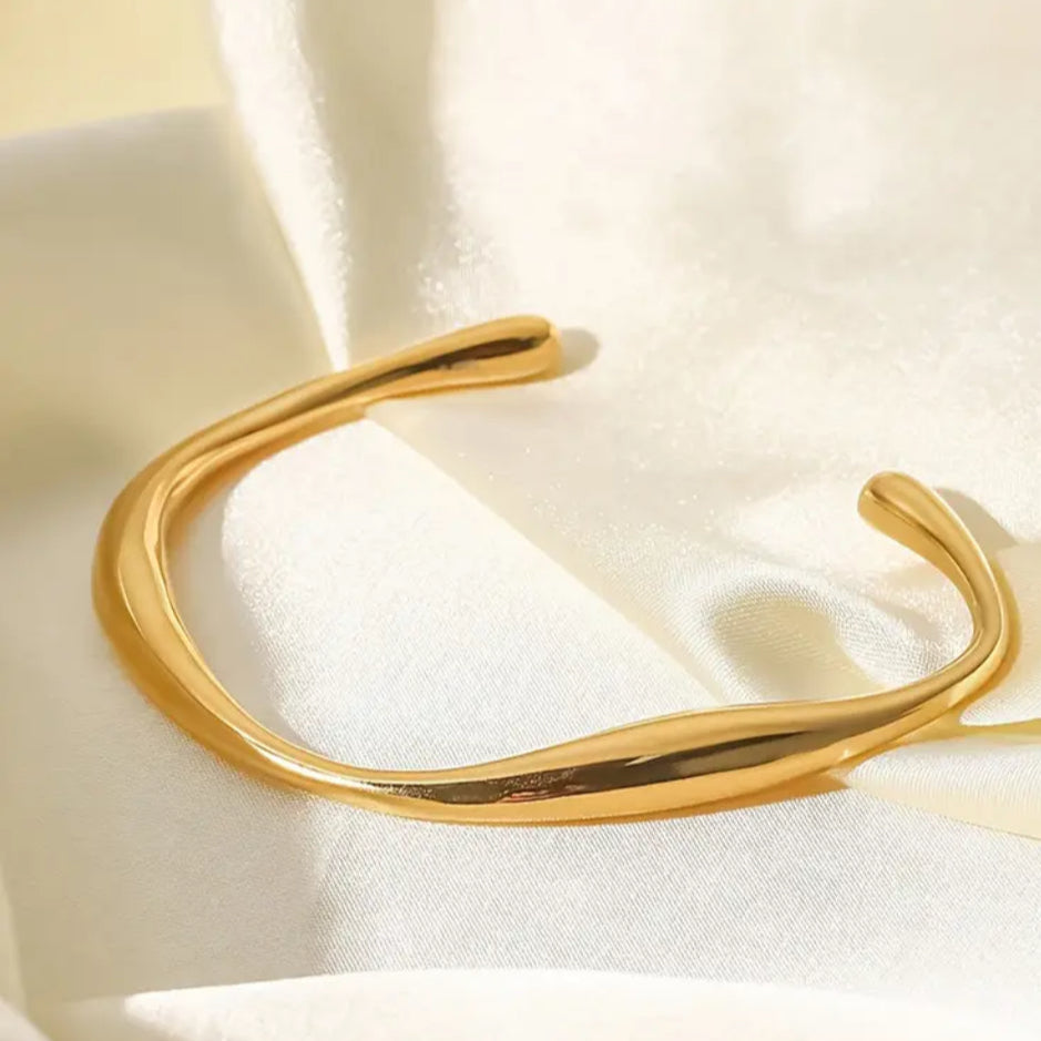Pulseira Bracelete Fino Orgânico dourado
