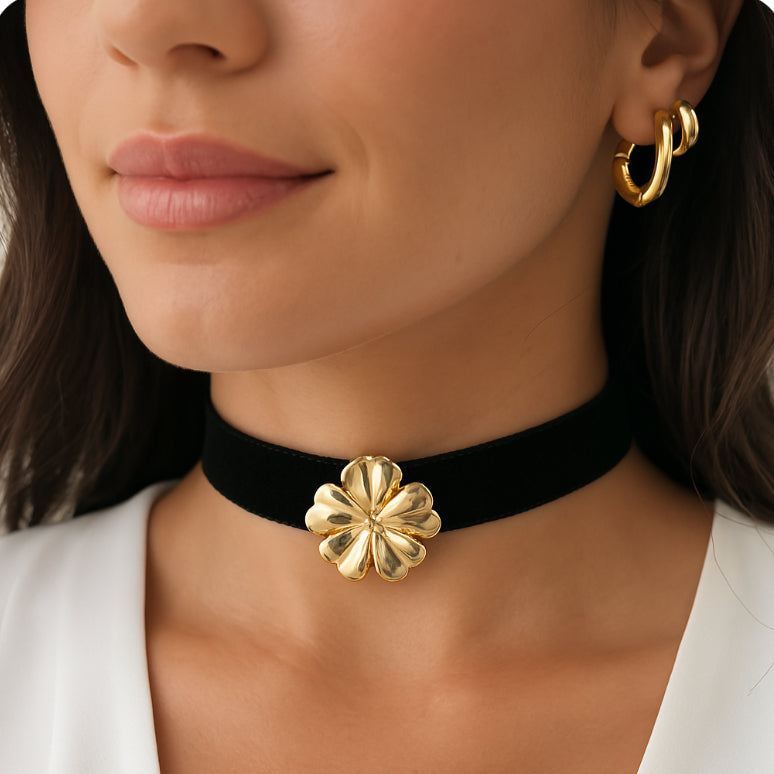 Colar Chocker Veludo Flor