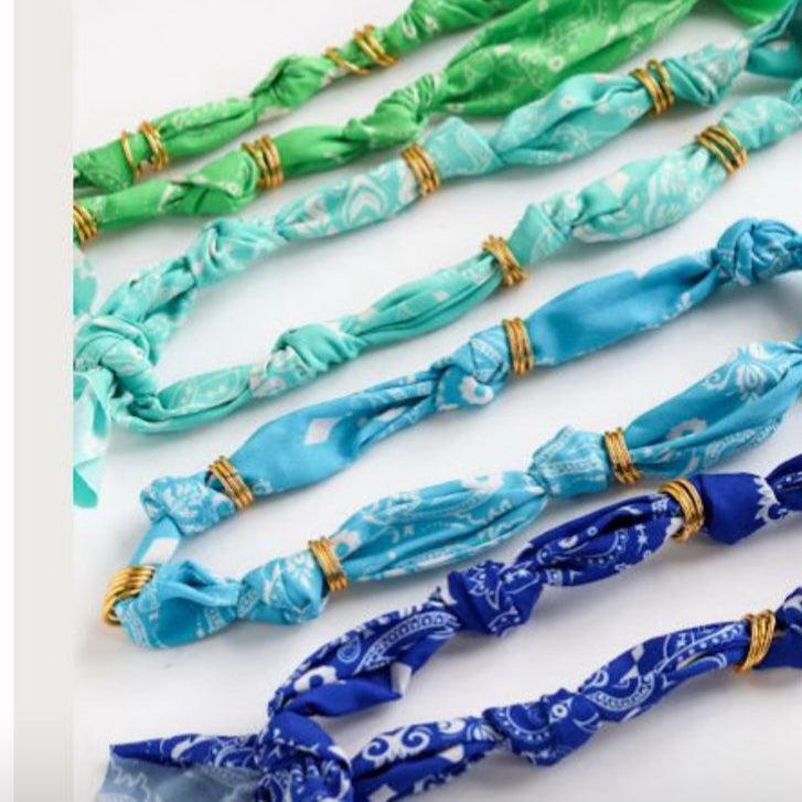 Colar Bandana com Argolinhas
