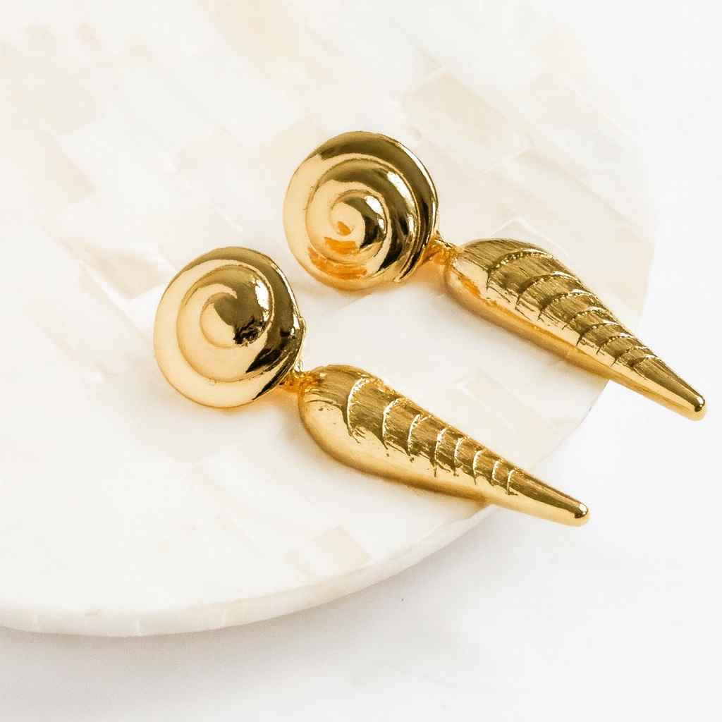 Brinco Concha Duplo Dourado