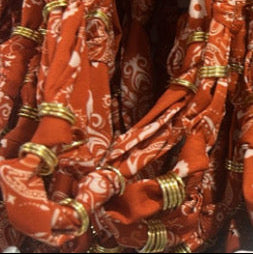 Colar Bandana com Argolinhas