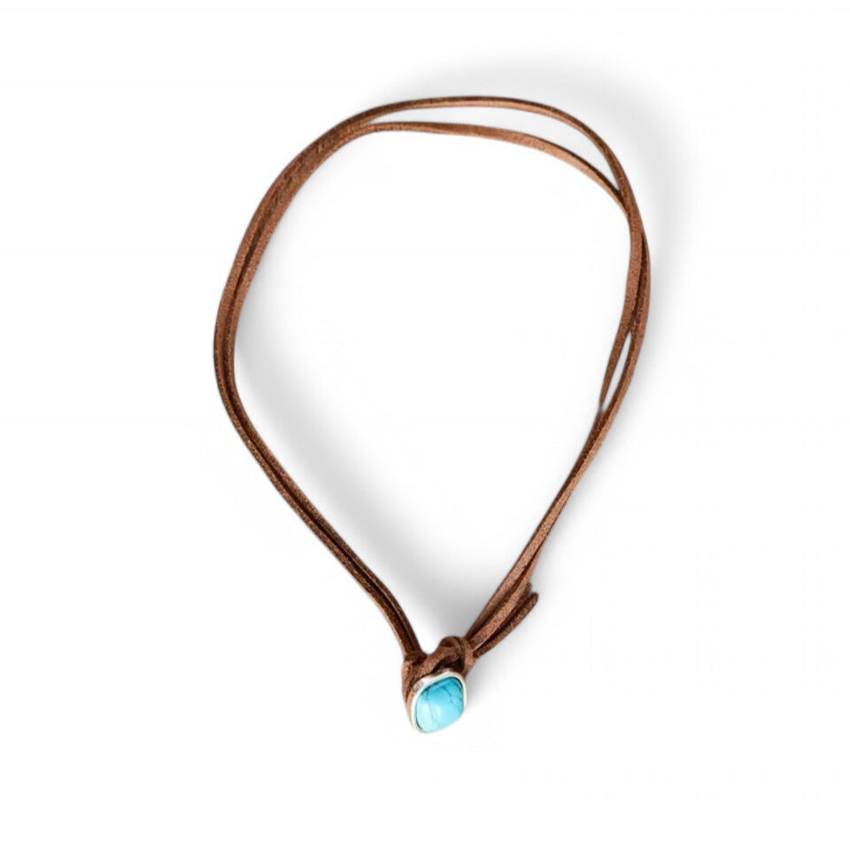 Colar Chocker Fio Camurça com Pedra Turquesa Prateado