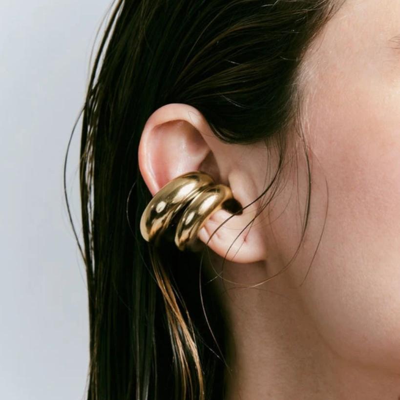 Brinco piercing Argola Lisa Tubular Dourado Folheado 2