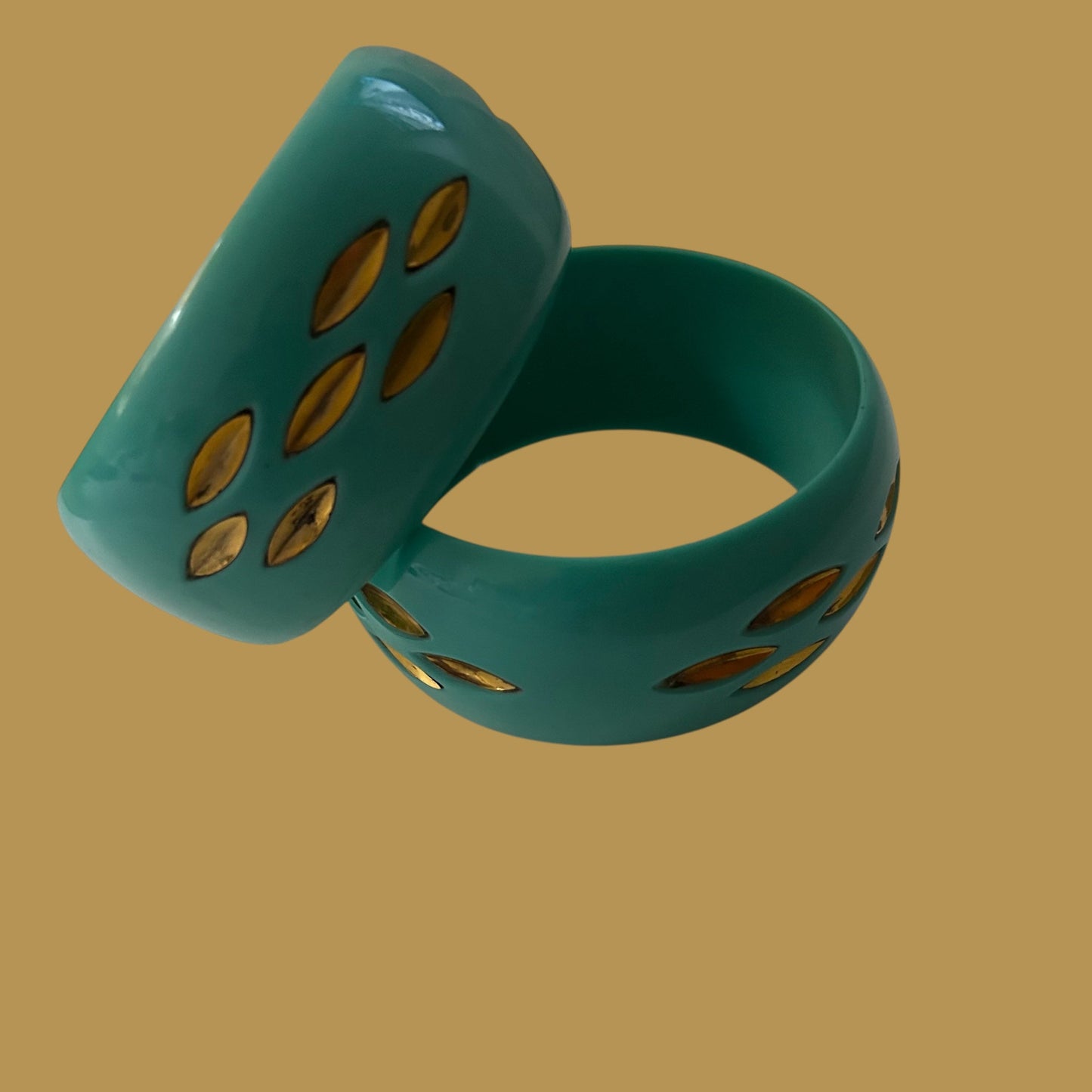Pulseira Bracelete Indiano Turquesa com Detalhes Dourado