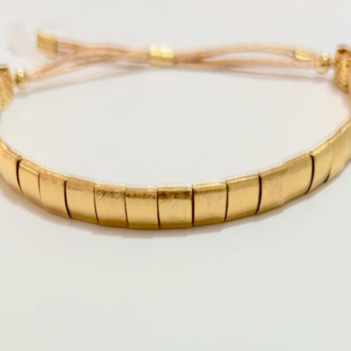 Pulseira Plaquinhas Ajustável