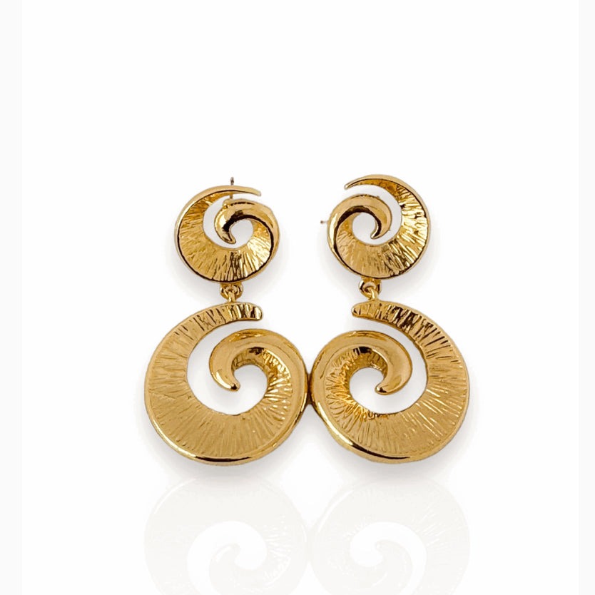 Brinco Espiral Trabalhada Dourado Folheado
