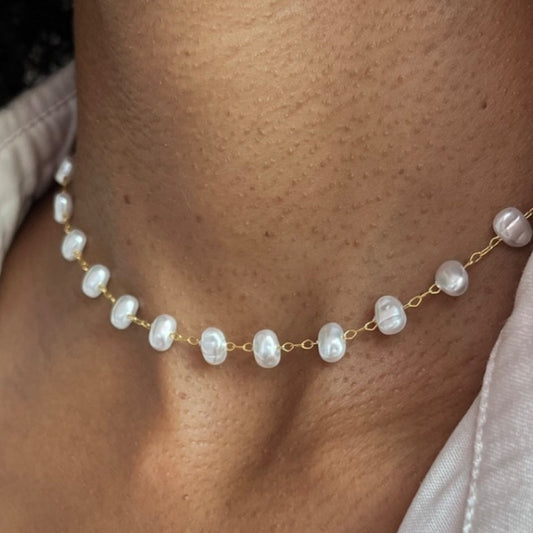 Colar Chocker de Pérolas Gotas Folheado