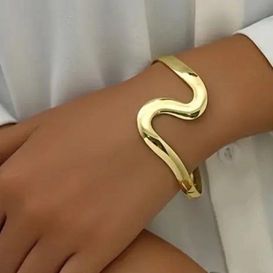 Pulseira Bracelete Aberto Fino Onda Folheado