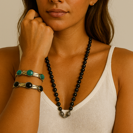 Pulseira Bracelete  Indiano Prateado com Pedras