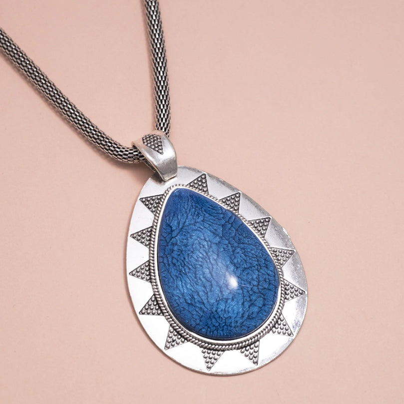 Colar Prateado com Mandala Maxi